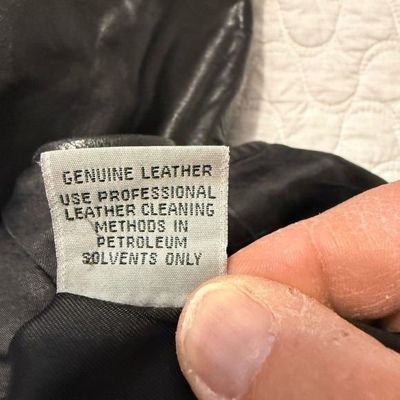Leathers by Toby Authentic Classic Black Leather Jacket L Made in the USA - Picture 6 of 6